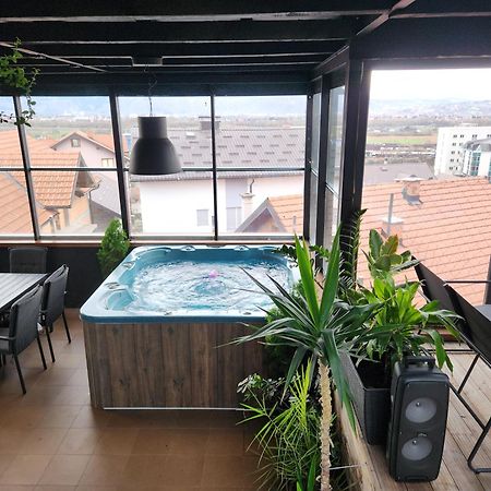 Villa Kolonia 塞拉耶佛 外观 照片