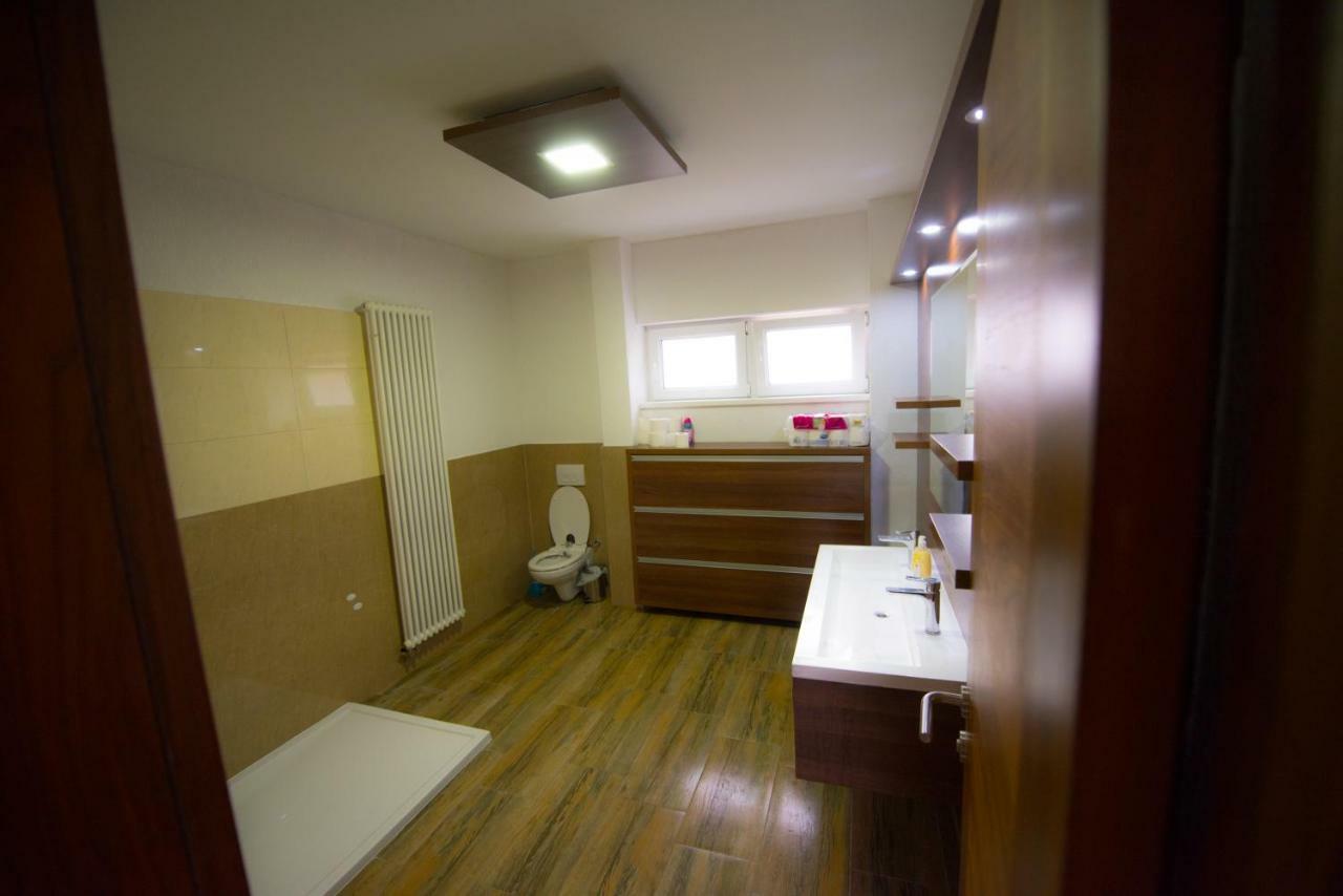 Villa Kolonia 塞拉耶佛 外观 照片